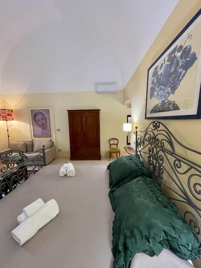 לצ'ה 4 Balconi Rooms- Dimora Arditi B&B מראה חיצוני תמונה