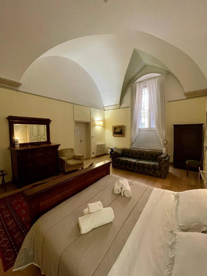 לצ'ה 4 Balconi Rooms- Dimora Arditi B&B מראה חיצוני תמונה