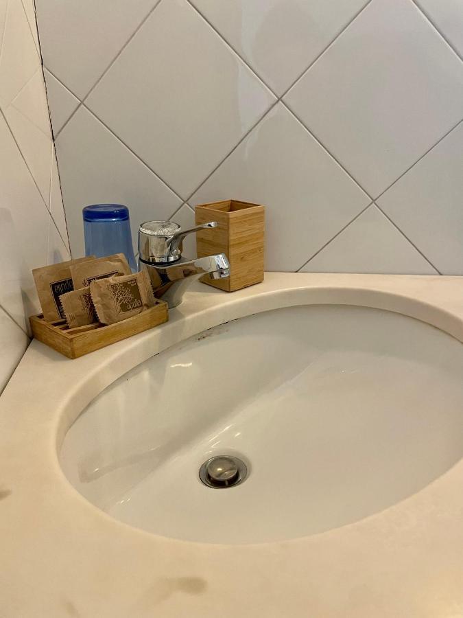 לצ'ה 4 Balconi Rooms- Dimora Arditi B&B מראה חיצוני תמונה