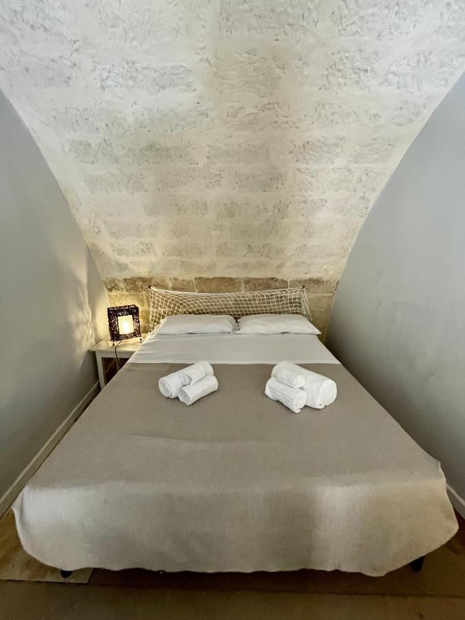 לצ'ה 4 Balconi Rooms- Dimora Arditi B&B מראה חיצוני תמונה